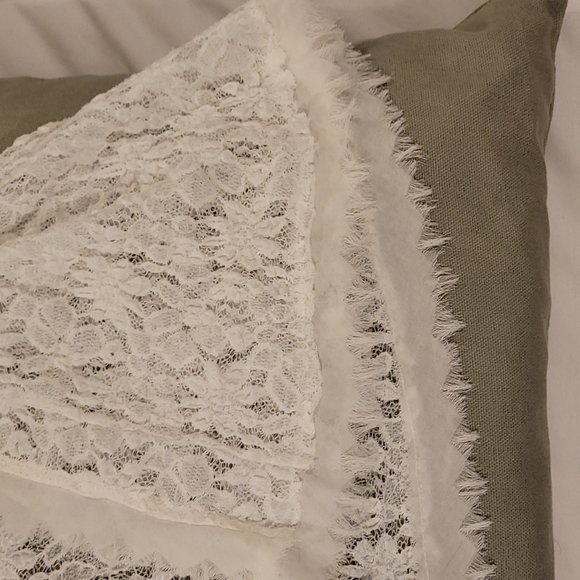 BCBG Generation lace button up top - Picture 7 of 9